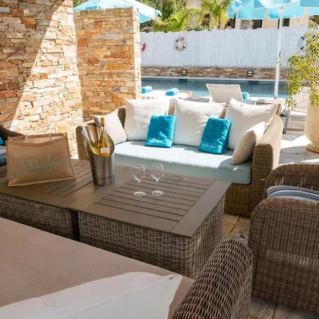 Otel Le Mouillage 4*